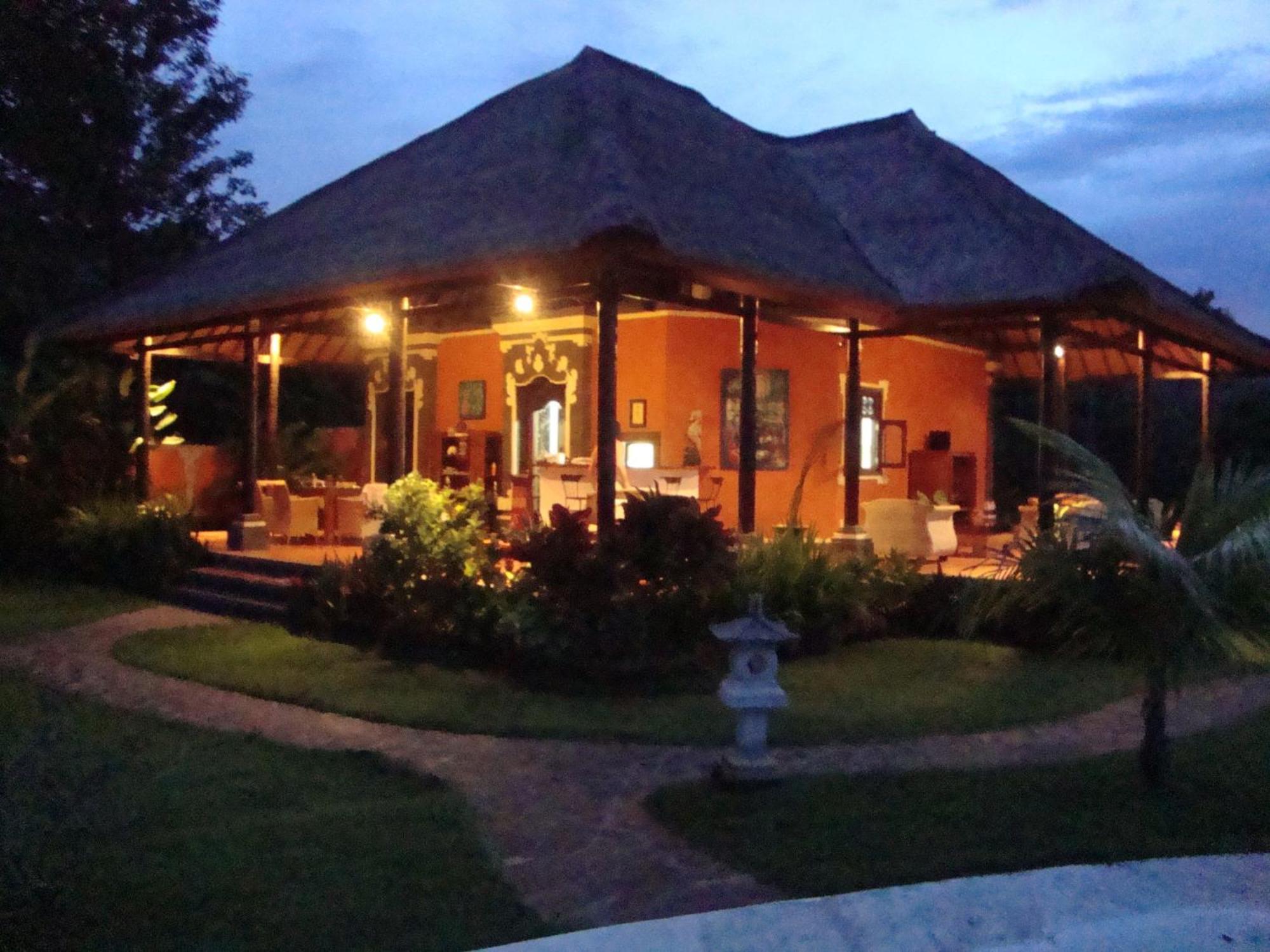 Villa Bali Pondok Jepang Lovina Exterior foto